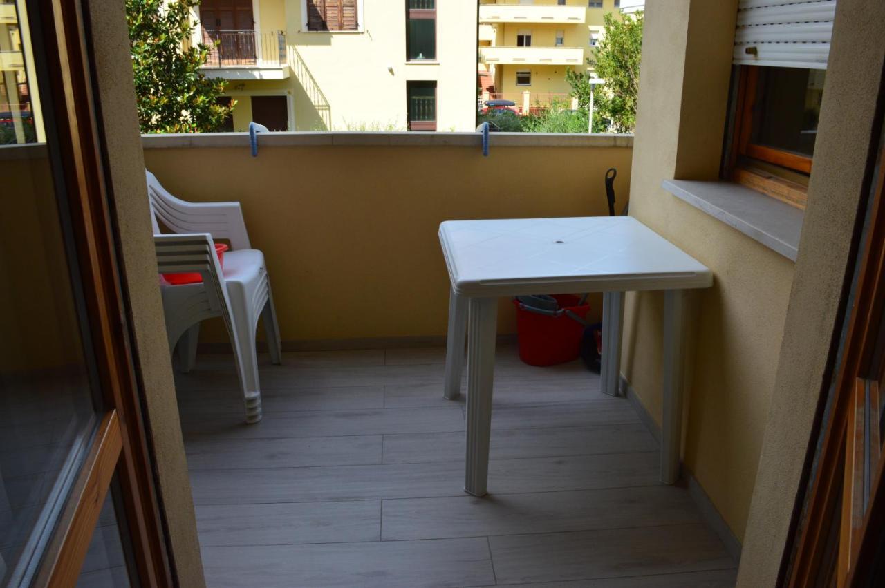 Ad Un Passo Dal Mare Apartment Porto Sant'Elpidio Exterior photo