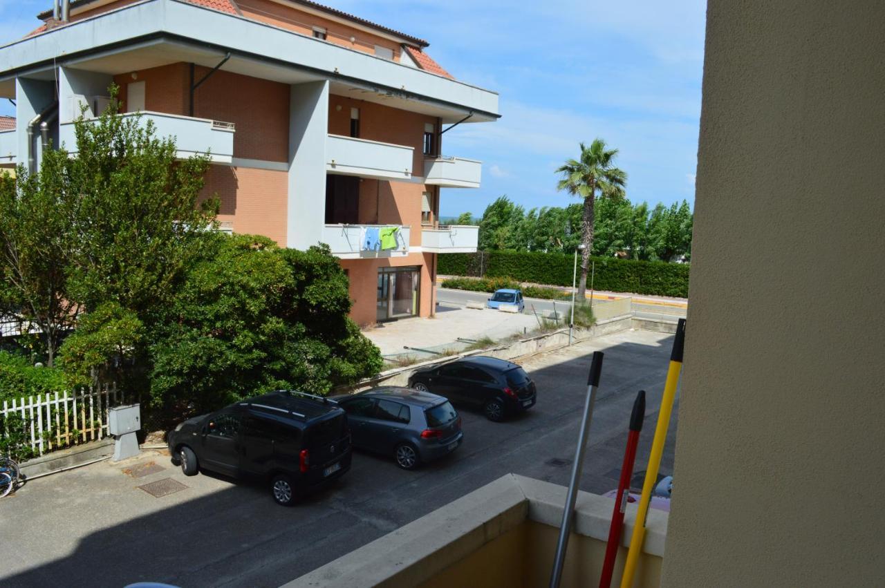 Ad Un Passo Dal Mare Apartment Porto Sant'Elpidio Exterior photo